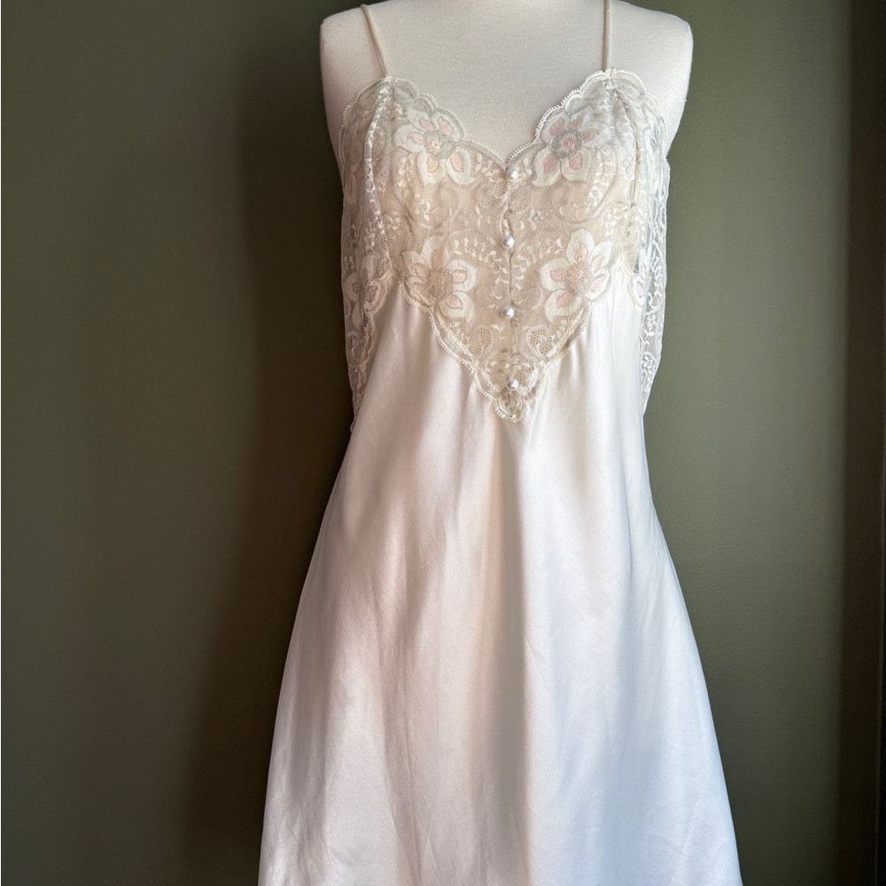 Vintage White Satin & Lace Nighty
